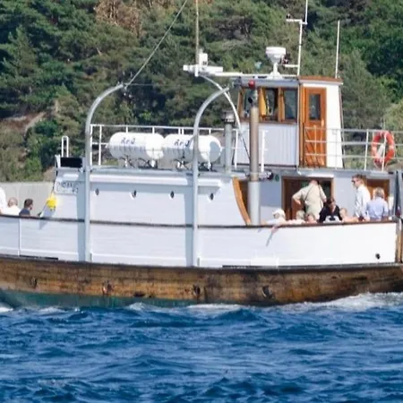 Hytteperle Risor Exterior photo